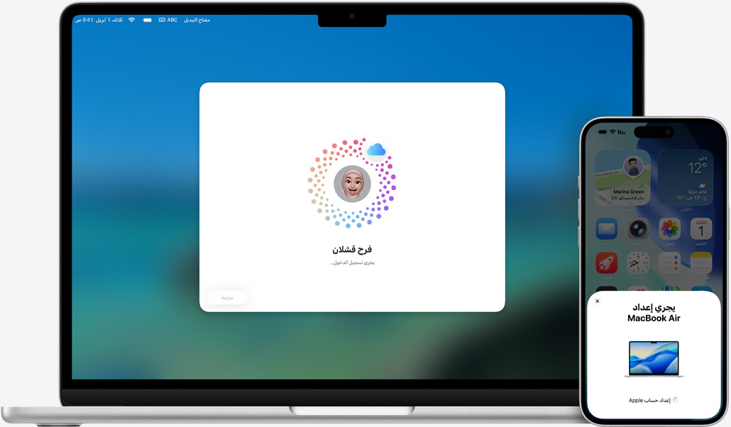 MacBook Air مقاس 13 إنش وiPhone 16 Plus، ويتم تثبيت نظام macOS على MacBook، مع شاشة iPhone تعرض إرشادات الإعداد